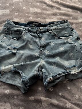 Judy Blue Light Blue Star-Print Distressed Denim Cutoff Shorts